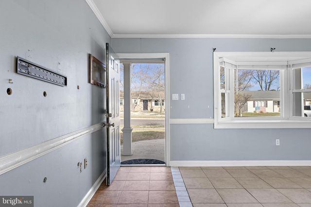 5 FRESNO ST, Barnegat, NJ 08005