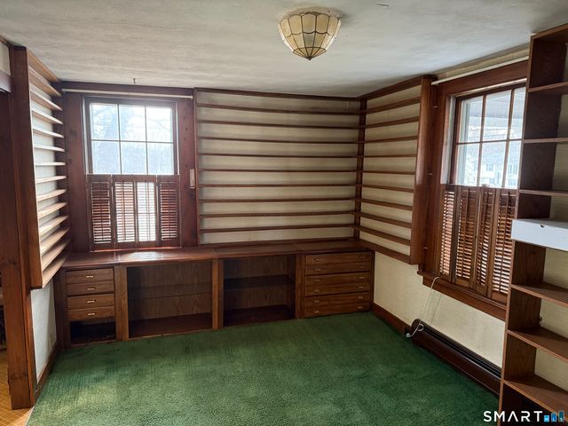 689 Bee Street, Meriden, CT 06450