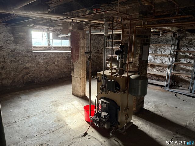 689 Bee Street, Meriden, CT 06450