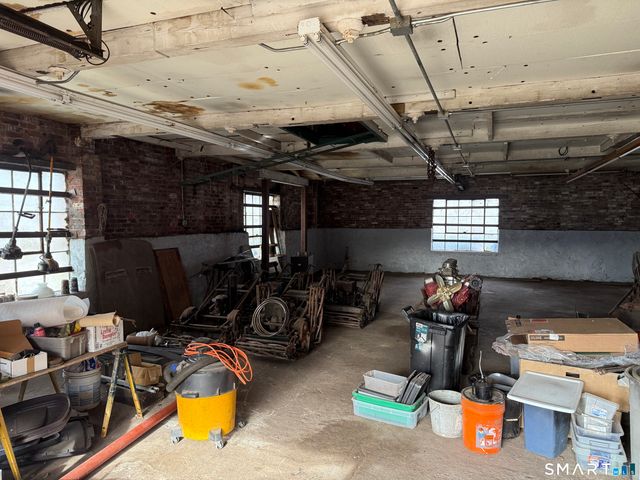 689 Bee Street, Meriden, CT 06450