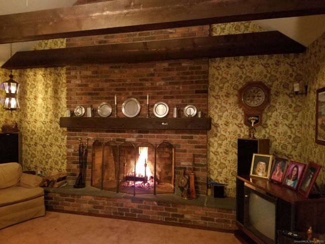 689 Bee Street, Meriden, CT 06450