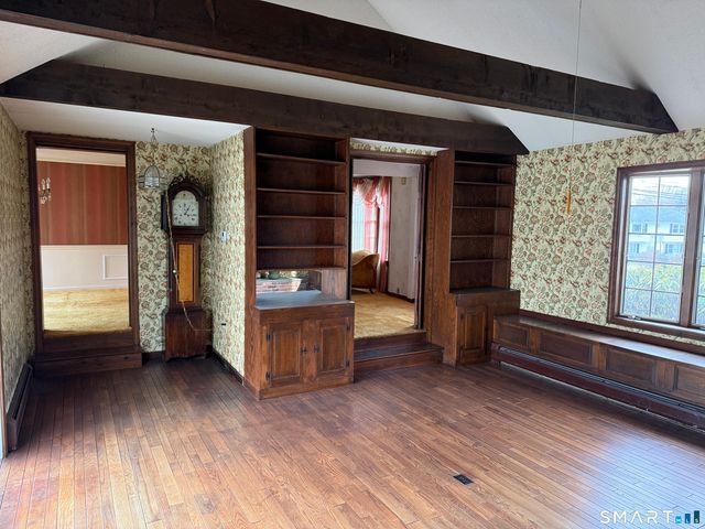 689 Bee Street, Meriden, CT 06450