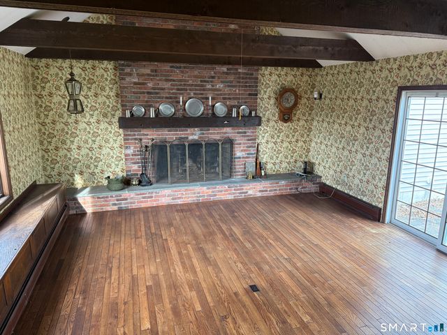 689 Bee Street, Meriden, CT 06450