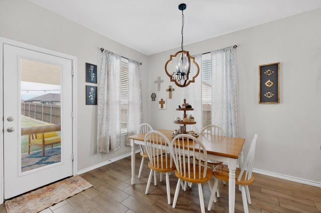 645 Pawprint Hollow, Godley, TX 76044