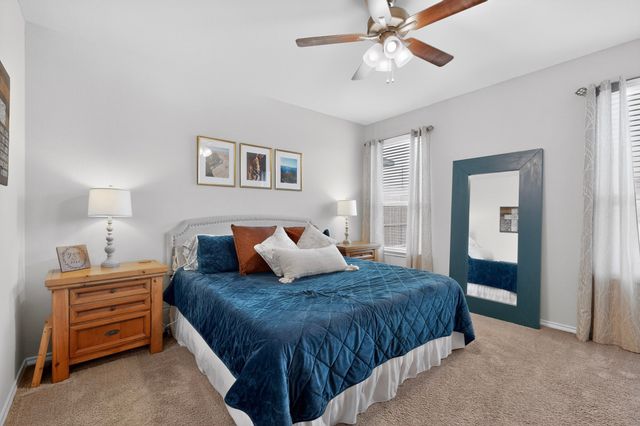 645 Pawprint Hollow, Godley, TX 76044