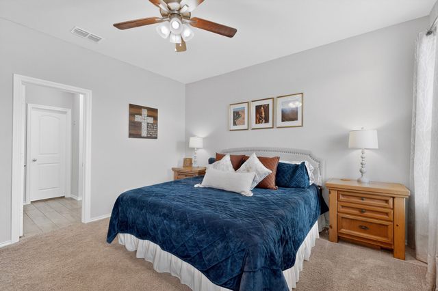 645 Pawprint Hollow, Godley, TX 76044