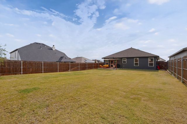 645 Pawprint Hollow, Godley, TX 76044