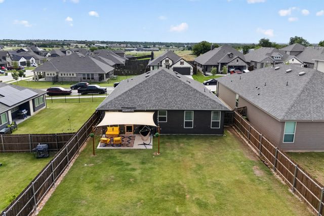 645 Pawprint Hollow, Godley, TX 76044