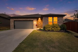 645 Pawprint Hollow, Godley, TX 76044