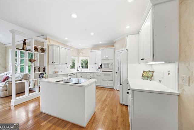 2 Orleans Place, Brookhaven, GA 30341