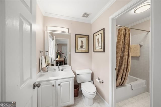 2 Orleans Place, Brookhaven, GA 30341