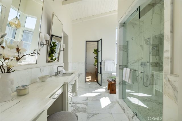 2217 Laurel, Newport Beach, CA 92663
