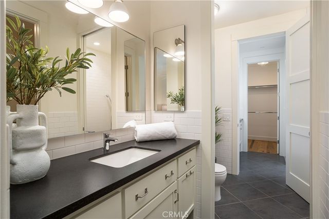 2217 Laurel, Newport Beach, CA 92663