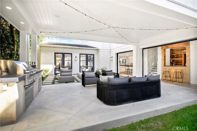 2217 Laurel, Newport Beach, CA 92663