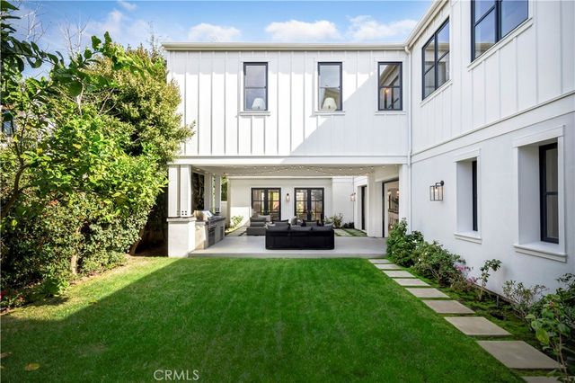 2217 Laurel, Newport Beach, CA 92663