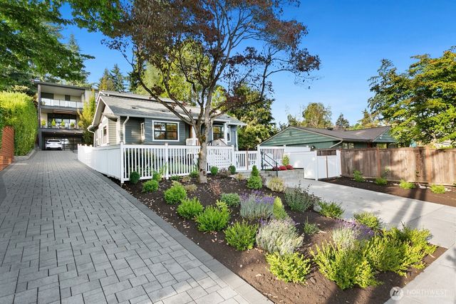 346 10th Avenue, Kirkland, WA 98033