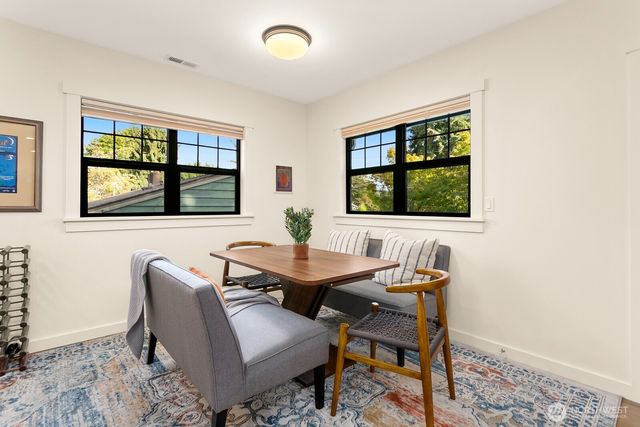 346 10th Avenue, Kirkland, WA 98033