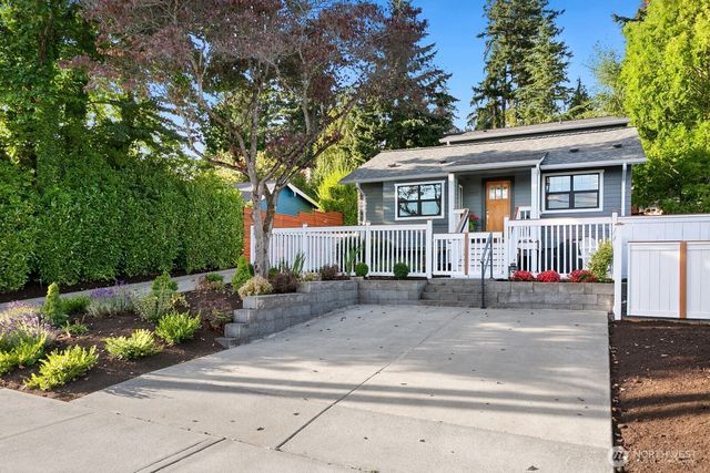 346 10th Avenue, Kirkland, WA 98033