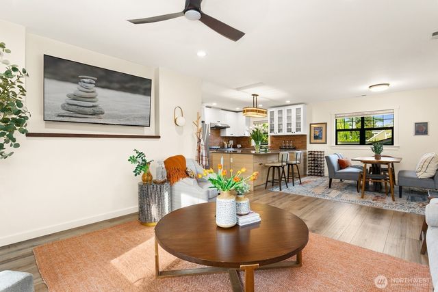 346 10th Avenue, Kirkland, WA 98033