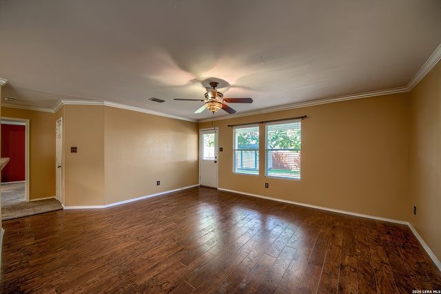 3504 TRIANGLE RNCH, Selma, TX 78154