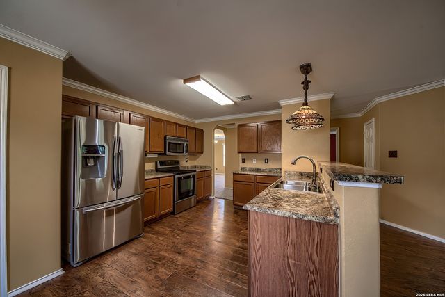 3504 TRIANGLE RNCH, Selma, TX 78154