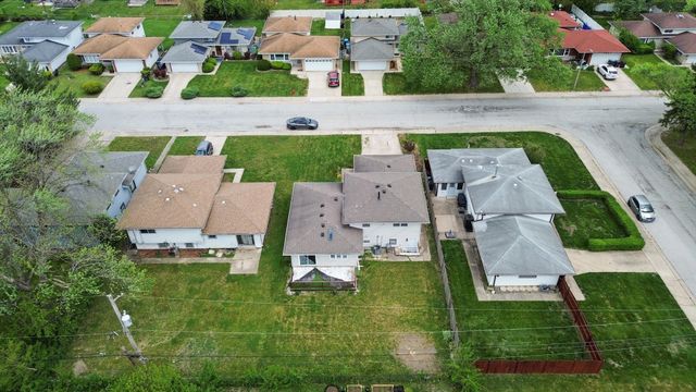 1315 Prince Drive, South Holland, IL 60473