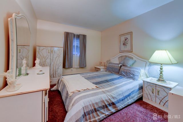 57 E William Street, Fords, NJ 08863