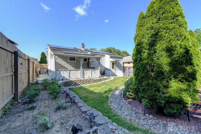 57 E William Street, Fords, NJ 08863