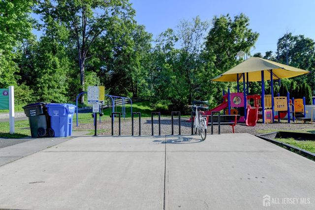 57 E William Street, Fords, NJ 08863