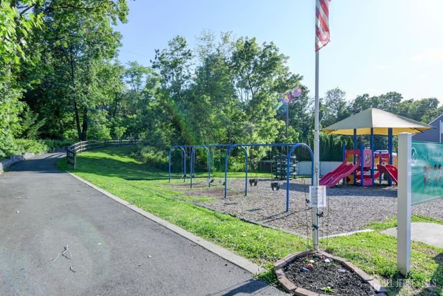 57 E William Street, Fords, NJ 08863