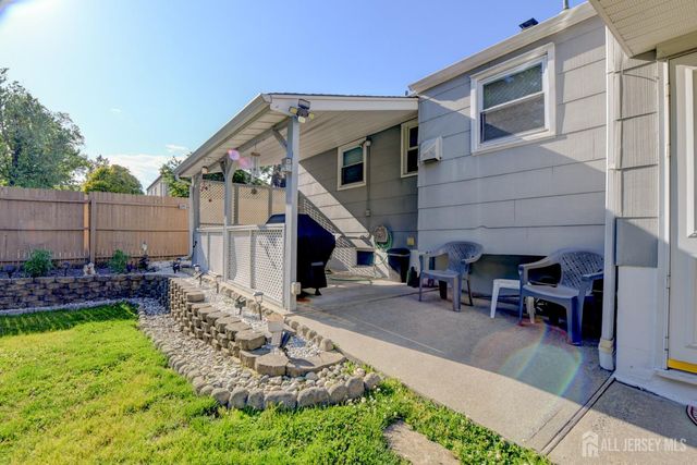 57 E William Street, Fords, NJ 08863