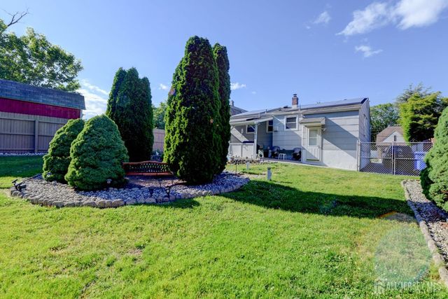 57 E William Street, Fords, NJ 08863