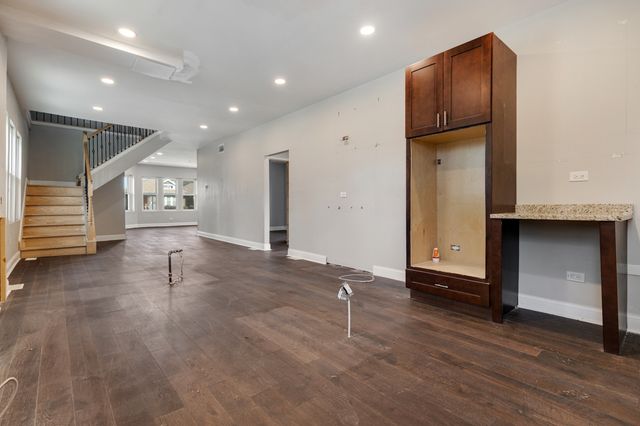 7759 S Wabash Avenue, Chicago, IL 60619