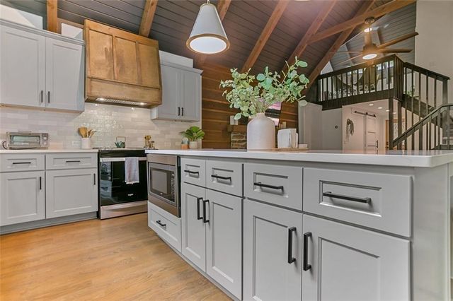 233 Lone Wolf Trail, Jasper, GA 30143