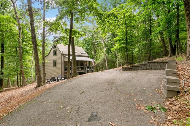 233 Lone Wolf Trail, Jasper, GA 30143