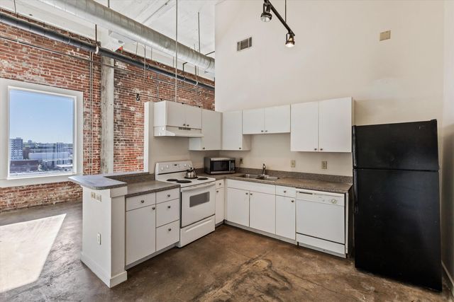 245 Madison Ave Apt 705, Memphis, TN 38103