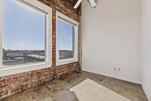 245 Madison Ave Apt 705, Memphis, TN 38103