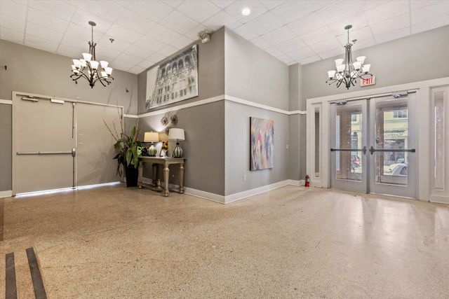 245 Madison Ave Apt 705, Memphis, TN 38103