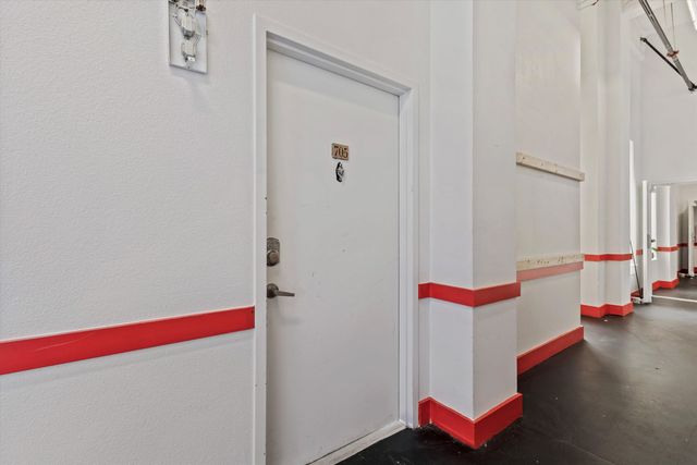 245 Madison Ave Apt 705, Memphis, TN 38103