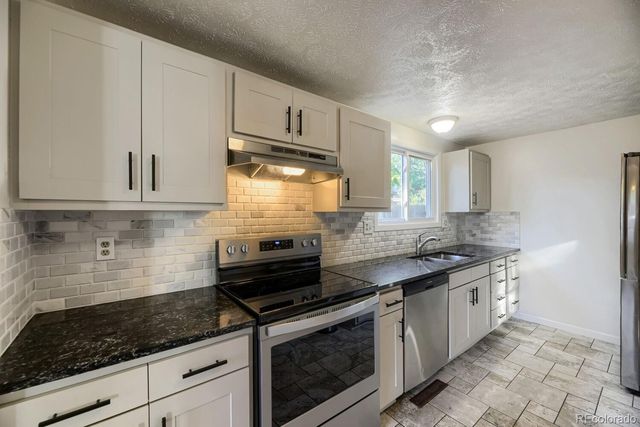 6654 W 96th Avenue, Broomfield, CO 80021