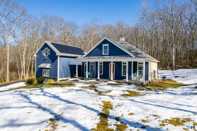 4 Goldfinch Terrace, East Lyme, CT 06333