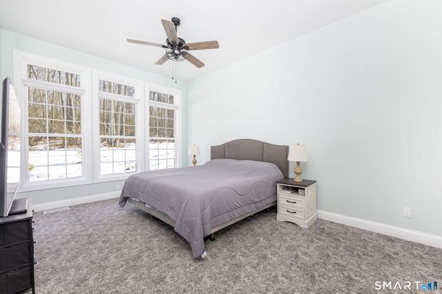 4 Goldfinch Terrace, East Lyme, CT 06333