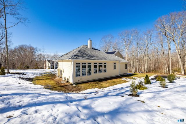 4 Goldfinch Terrace, East Lyme, CT 06333