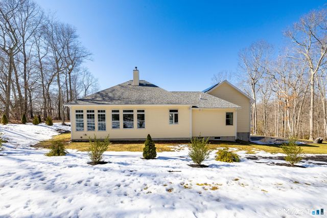 4 Goldfinch Terrace, East Lyme, CT 06333