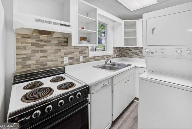 1009 Bexhill Drive, Lawrenceville, GA 30043