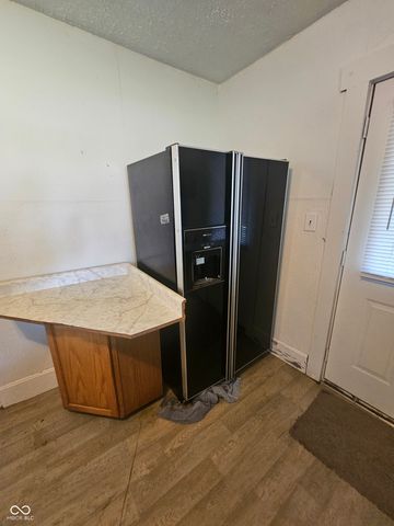 1253 Congress Street, Middletown, IN 47356