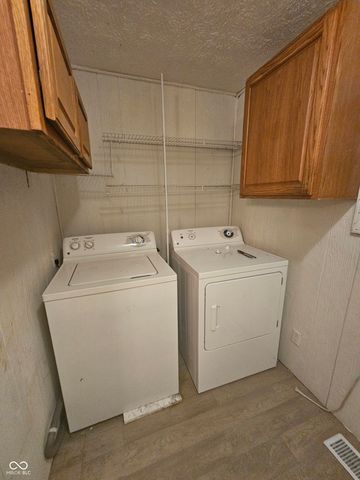 1253 Congress Street, Middletown, IN 47356