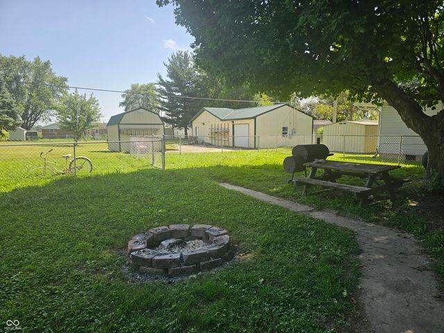 1253 Congress Street, Middletown, IN 47356