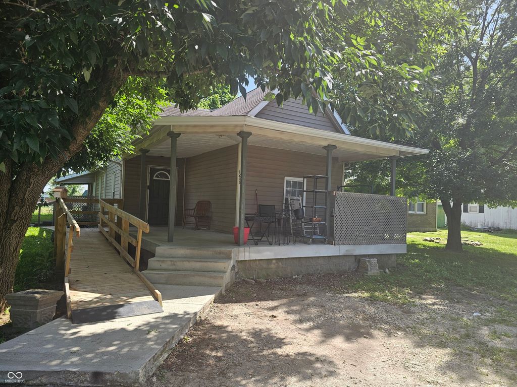 1253 Congress Street, Middletown, IN 47356