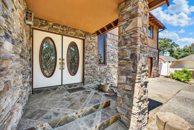140 Alamo Dr, Vacaville, CA 95688